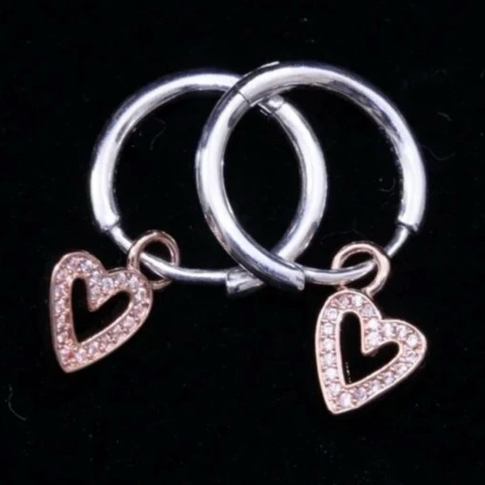 NEW Pandora Sparkling Freehand Heart Hoop Earrings with pouch !!